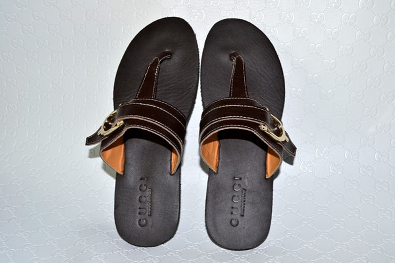 Gucci Slippers Woman--150